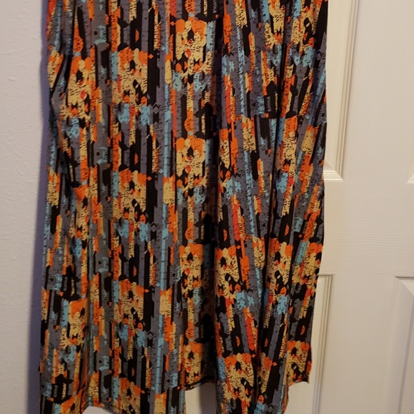 LuLaRoe Joy - Picture 2 of 4